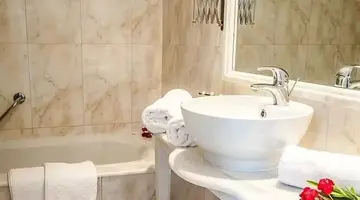 Gerakas Belvedere Hotel &amp Spa