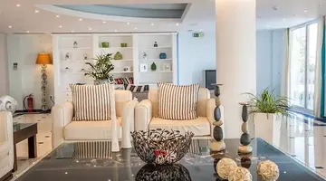Gerakas Belvedere Hotel &amp Spa