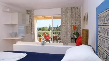 Gerakas Belvedere Hotel &amp Spa