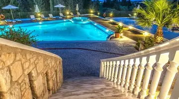 Gerakas Belvedere Hotel &amp Spa