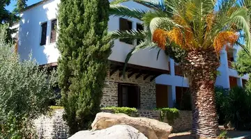Geranion Village