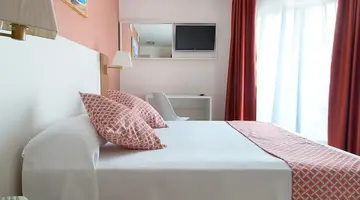 GHT Balmes Hotel Aparthotel & Splash