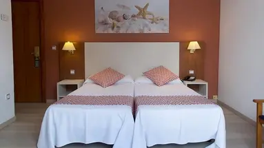 GHT Balmes Hotel, Aparthotel & SPLASH