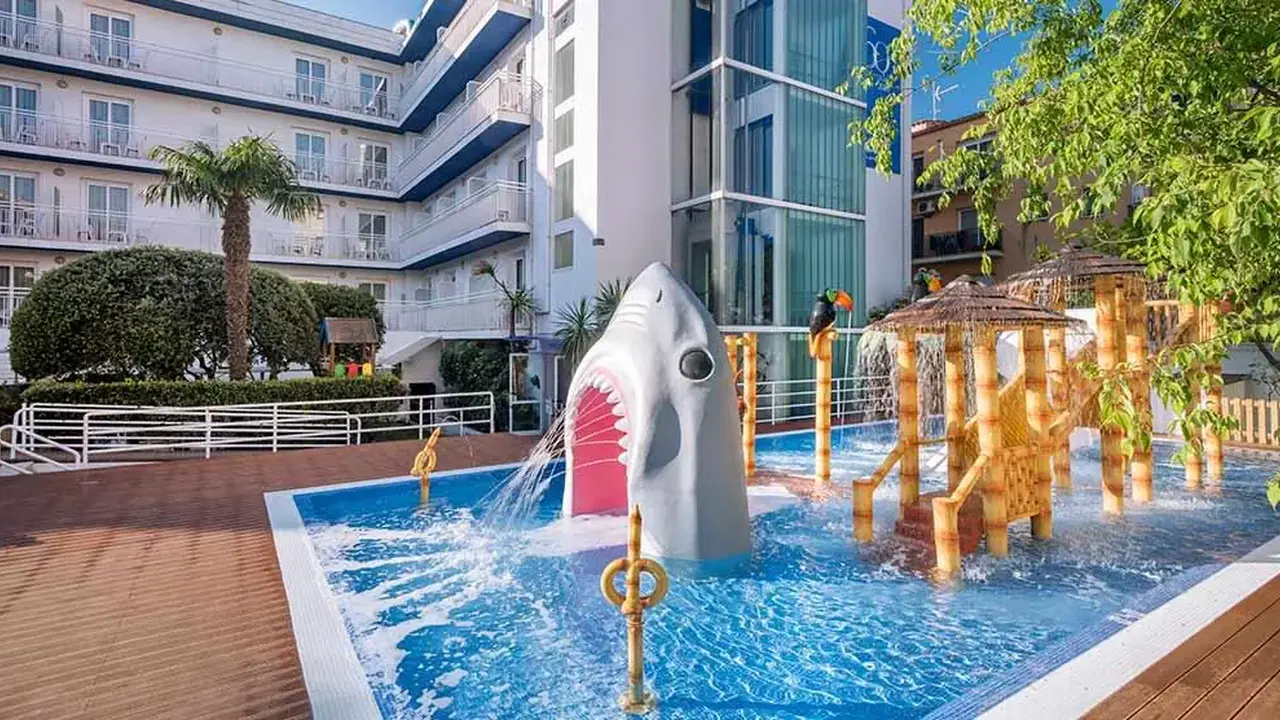 GHT Balmes Hotel Aparthotel & Splash