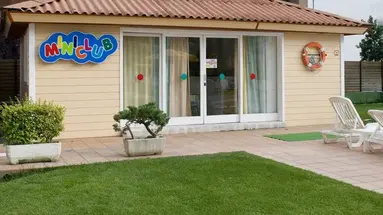 GHT Oasis Park and Spa