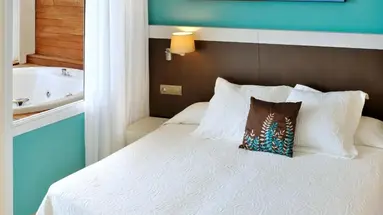 GHT Oasis Park and Spa