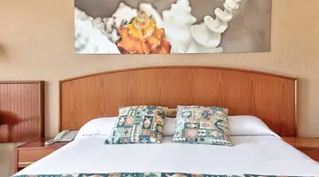 GHT Oasis Park & Spa