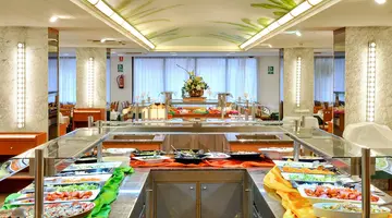 GHT Oasis Park & Spa
