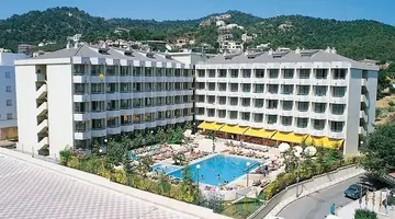 GHT Oasis Tossa and Spa