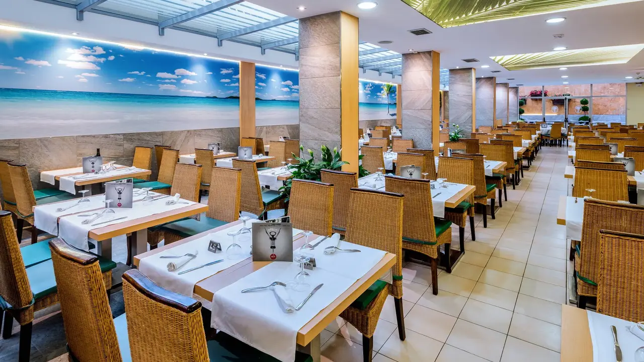 GHT Oasis Tossa & Spa