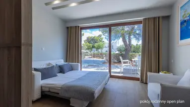Giannoulis Almyra Beach