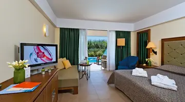 Giannoulis - Cavo Spada Luxury Sports &