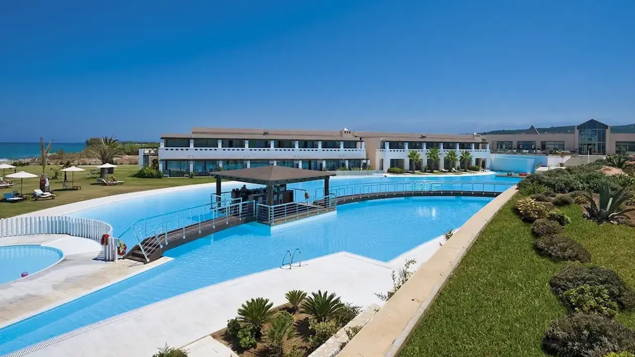 Giannoulis - Cavo Spada Luxury Sports &
