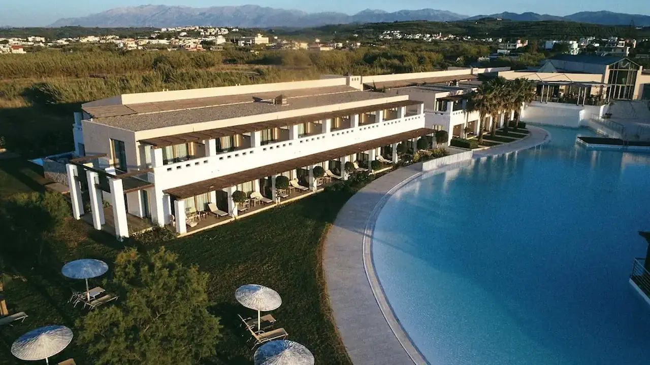 Giannoulis - Cavo Spada Luxury Sports &