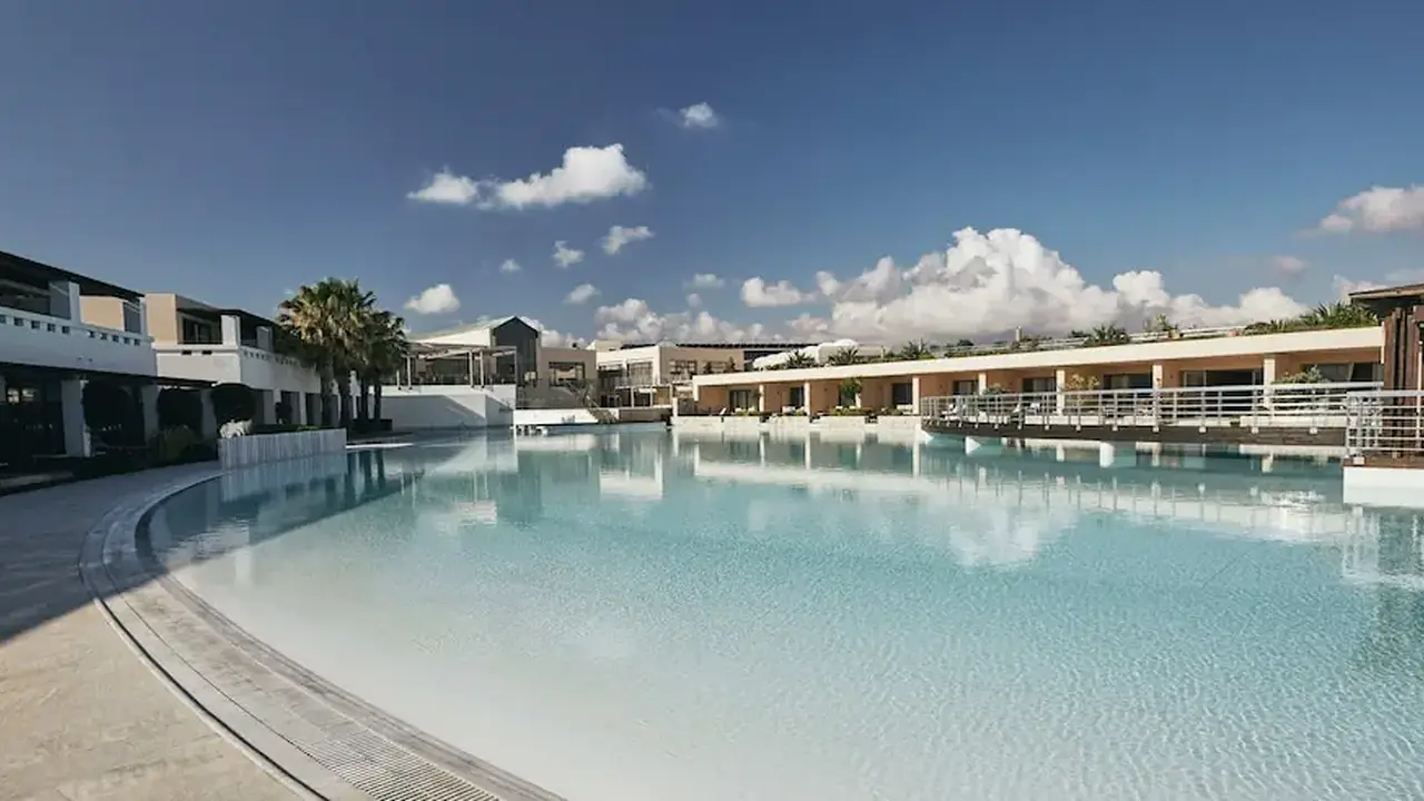 Giannoulis - Cavo Spada Luxury Sports &