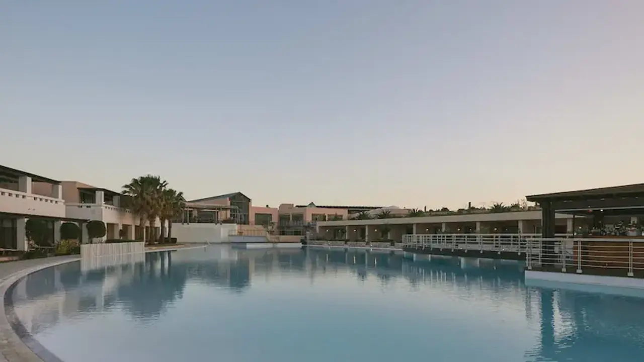 Giannoulis - Cavo Spada Luxury Sports &