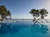 Giannoulis - Grand Bay Beach Resort - Ad