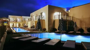 Giannoulis - Grand Bay Beach Resort - Ad