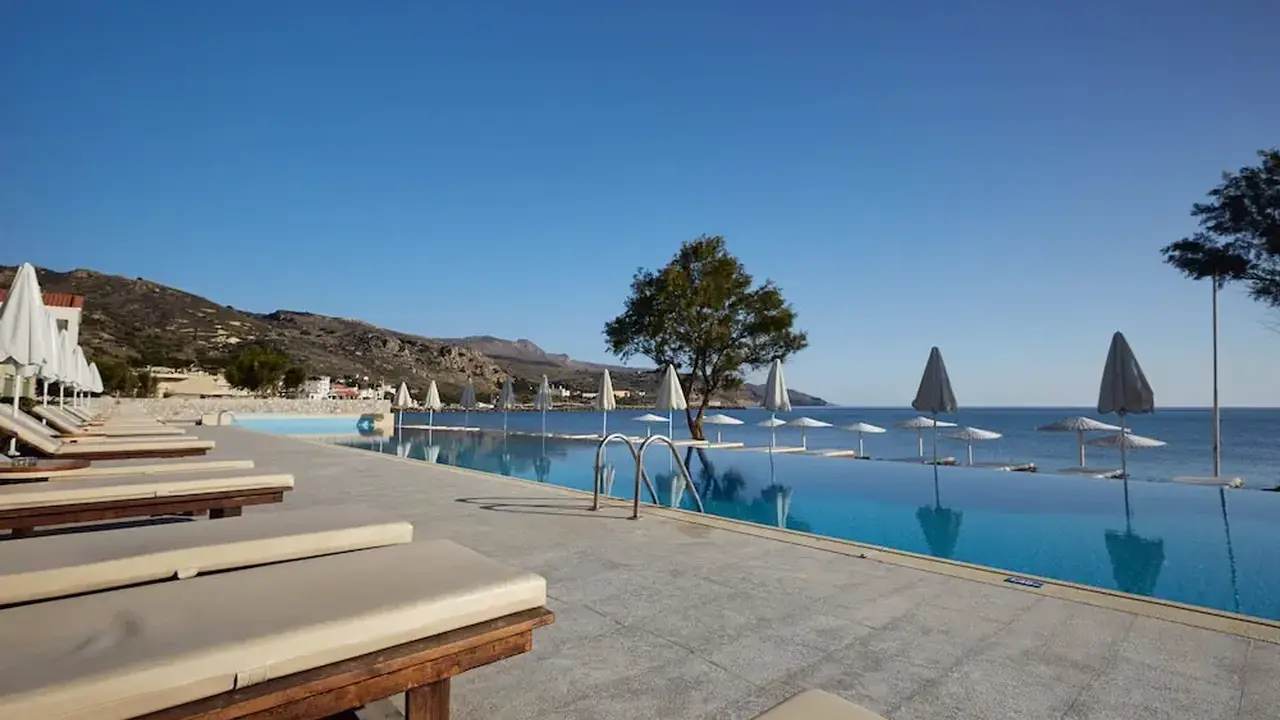Giannoulis - Grand Bay Beach Resort - Ad
