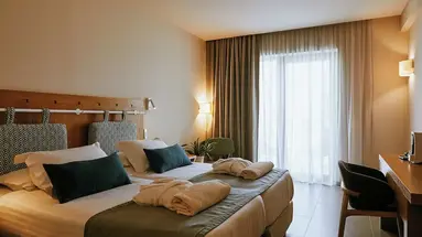 Giannoulis - Grand Bay Beach Resort - Ad