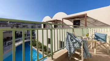 Giannoulis - Grand Bay Beach Resort - Ad