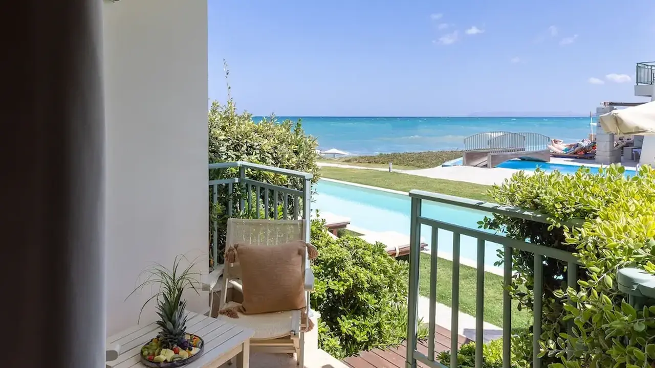 Giannoulis - Grand Bay Beach Resort - Ad