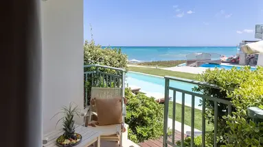Giannoulis - Grand Bay Beach Resort - Ad