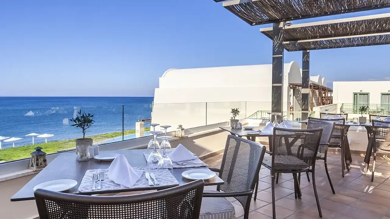 Giannoulis - Grand Bay Beach Resort - Ad