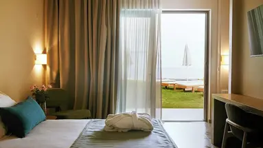 Giannoulis - Grand Bay Beach Resort - Ad