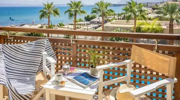 Giannoulis Santa Marina Plaza