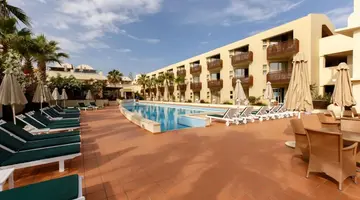 Giannoulis Santa Marina Plaza