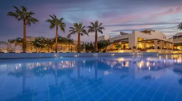 Giannoulis Santa Marina Plaza