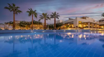 Giannoulis Santa Marina Plaza