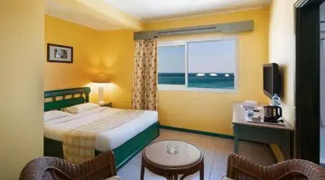 Giftun Azur Beach Resort ***