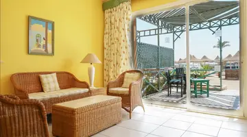 GIFTUN AZUR BEACH RESORT