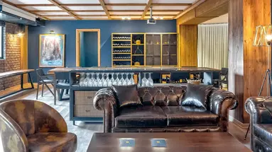 Gillham Vineyard Hotel