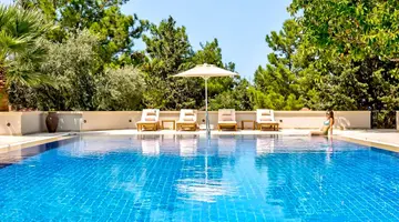 Gillham Vineyard Hotel
