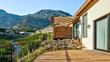 Gillham Vineyard Hotel