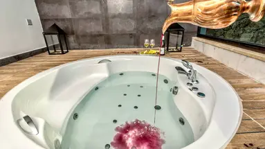 Gillham Vineyard Hotel