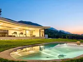 Gillham Vineyard Hotel