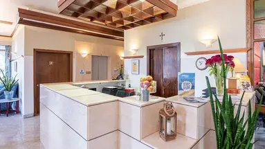 Gillieru Harbour Hotel