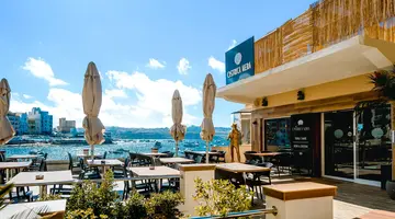 Gillieru Harbour Hotel