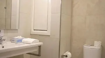 Gillieru Hotel