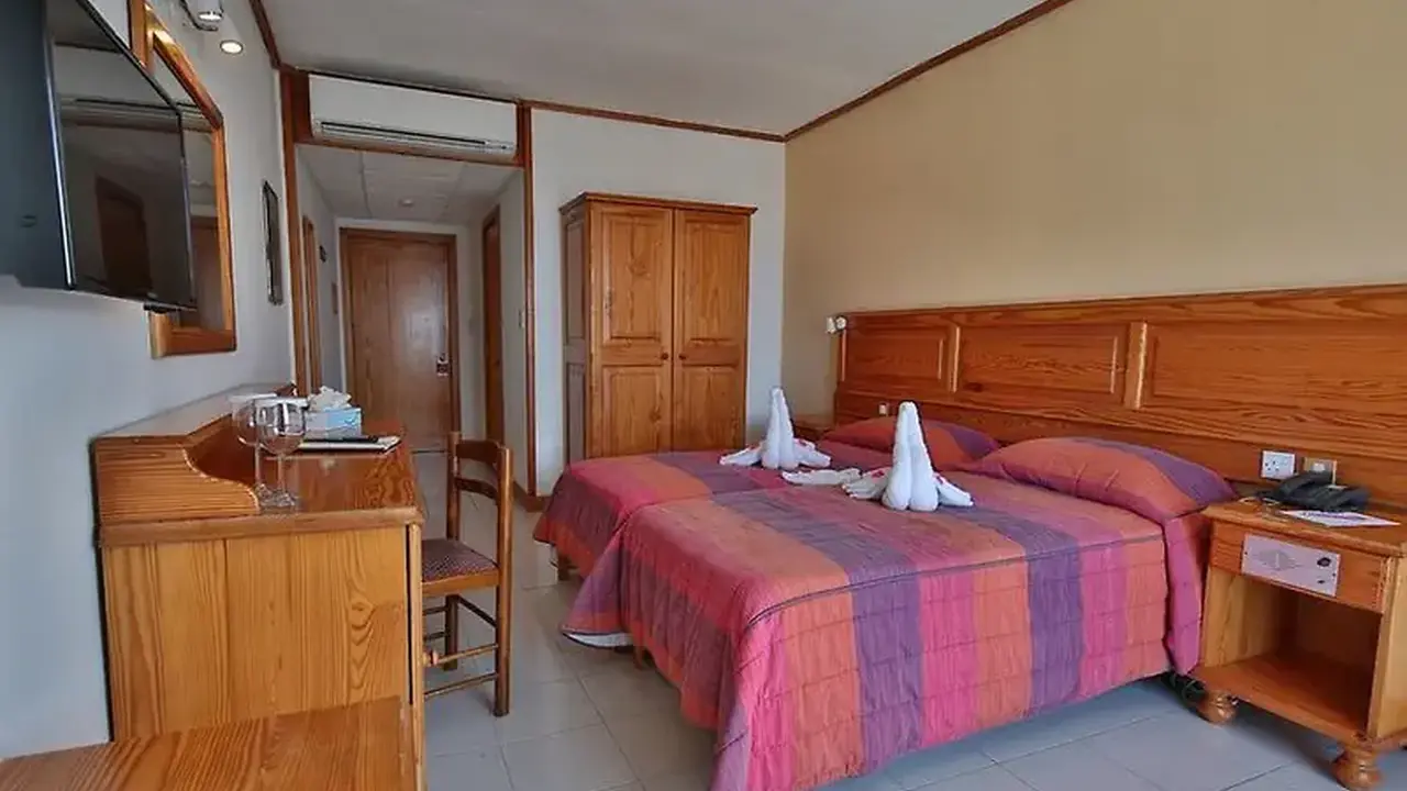 Gillieru Hotel