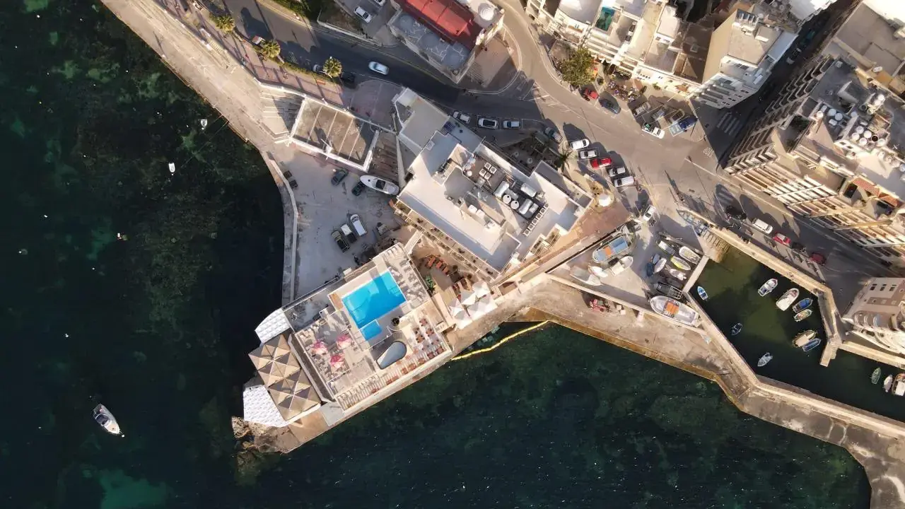 Gillieru Hotel