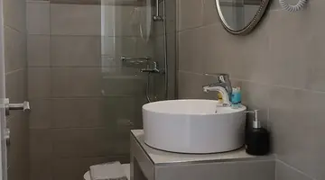 Gina Studios