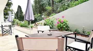 Gina Studios