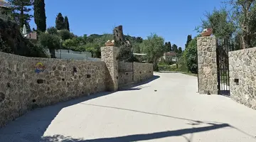 Gina Studios