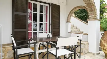 Gina Studios