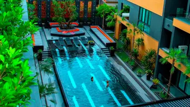 Glam Habitat Hotel